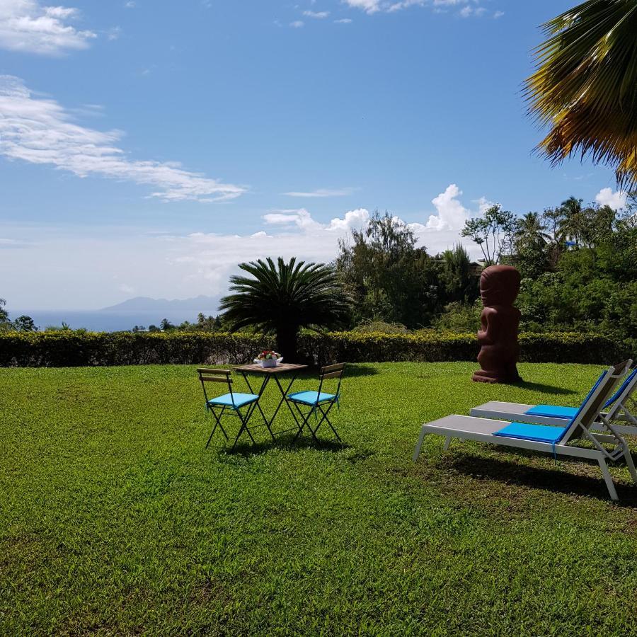 Le Tiki Rouge Villa Punaauia  Luaran gambar